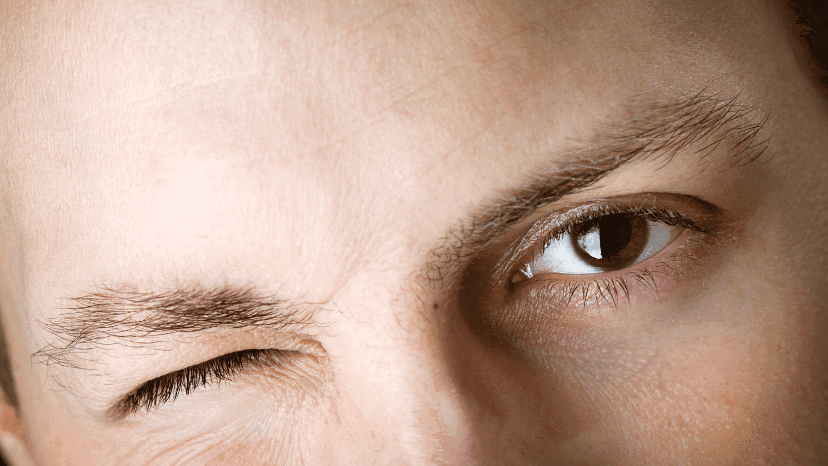 Interpreting the Astrological Meaning of Eye Blinking Left and Right